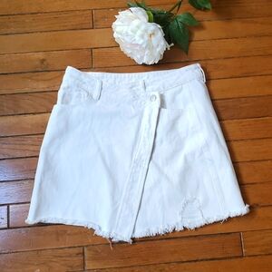 Le Lis White Distressed Denim Wrap Mini Skirt Size M